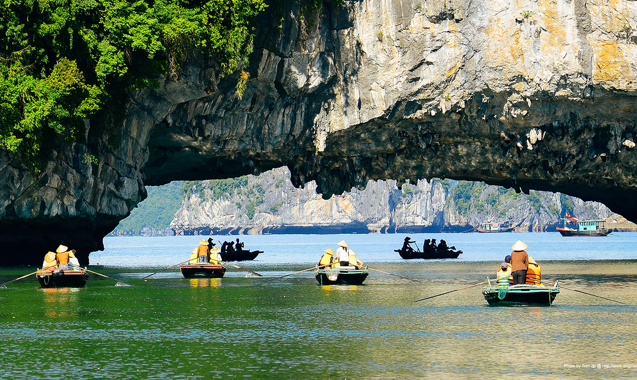 VIET DRAGON CRUISE HALONG DAY TOUR 